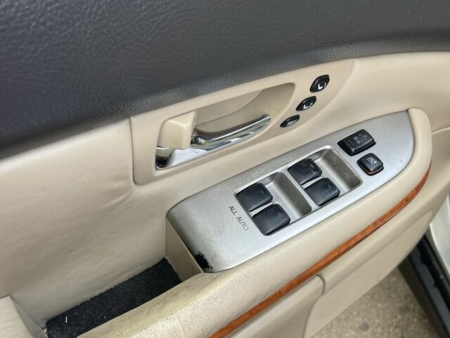 Зелений Лексус РХ, об'ємом двигуна 3.3 л та пробігом 140 тис. км за 10000 $, фото 4 на Automoto.ua