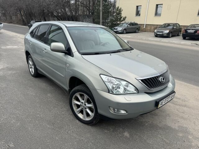 Зеленый Лексус РХ, объемом двигателя 0 л и пробегом 287 тыс. км за 11500 $, фото 2 на Automoto.ua