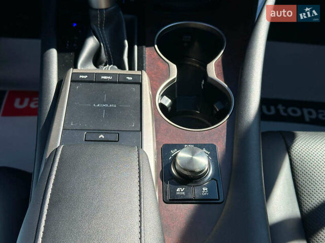 Зеленый Лексус РХ, объемом двигателя 3.5 л и пробегом 45 тыс. км за 51990 $, фото 40 на Automoto.ua