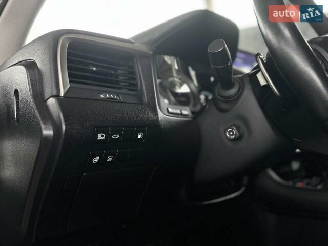 Зелений Лексус РХ, об'ємом двигуна 3.46 л та пробігом 45 тис. км за 52000 $, фото 30 на Automoto.ua