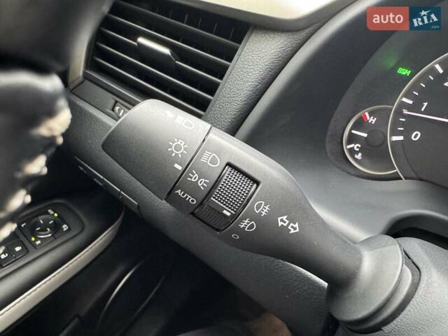 Зелений Лексус РХ, об'ємом двигуна 3.46 л та пробігом 75 тис. км за 48977 $, фото 18 на Automoto.ua