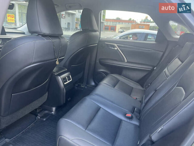 Зеленый Лексус РХ, объемом двигателя 2 л и пробегом 54 тыс. км за 47000 $, фото 10 на Automoto.ua