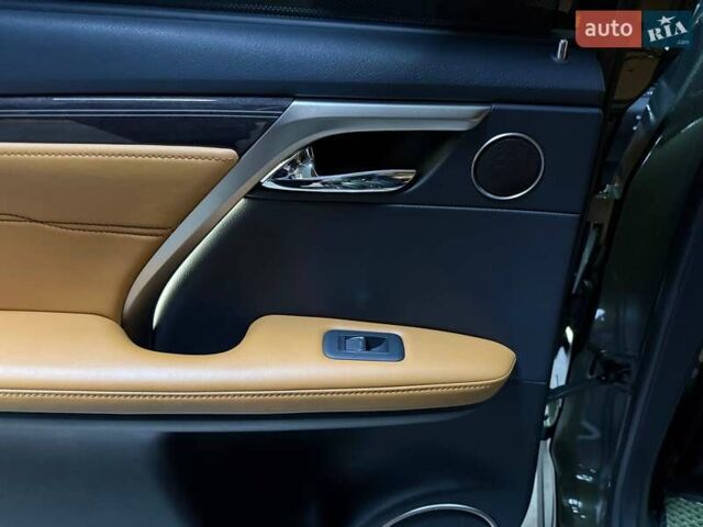 Зеленый Лексус РХ, объемом двигателя 3.5 л и пробегом 15 тыс. км за 62500 $, фото 59 на Automoto.ua