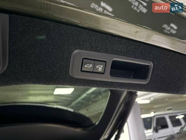 Зеленый Лексус РХ, объемом двигателя 3.5 л и пробегом 15 тыс. км за 62500 $, фото 34 на Automoto.ua