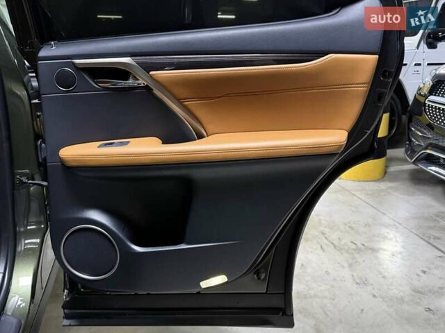 Зеленый Лексус РХ, объемом двигателя 3.5 л и пробегом 15 тыс. км за 62500 $, фото 76 на Automoto.ua