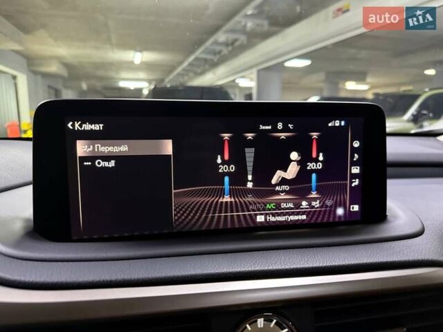 Зеленый Лексус РХ, объемом двигателя 3.5 л и пробегом 15 тыс. км за 62500 $, фото 94 на Automoto.ua