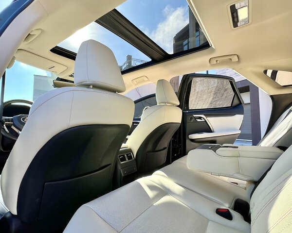 Зеленый Лексус РХ, объемом двигателя 3.46 л и пробегом 30 тыс. км за 61000 $, фото 9 на Automoto.ua