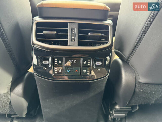 Лексус РХ 2023 у Києві на Automoto.ua Зелений Лексус РХ, об'ємом двигуна 2.5 л та пробігом 24 тис. км за 73500 $, фото 11 на Automoto.ua