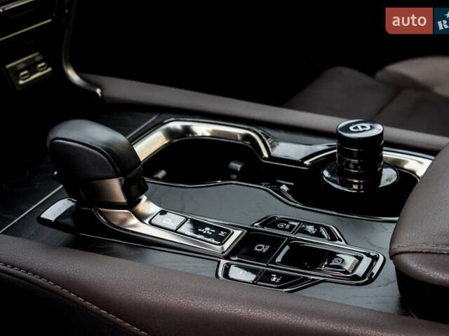 Зелений Лексус РХ, об'ємом двигуна 2.4 л та пробігом 17 тис. км за 63000 $, фото 6 на Automoto.ua