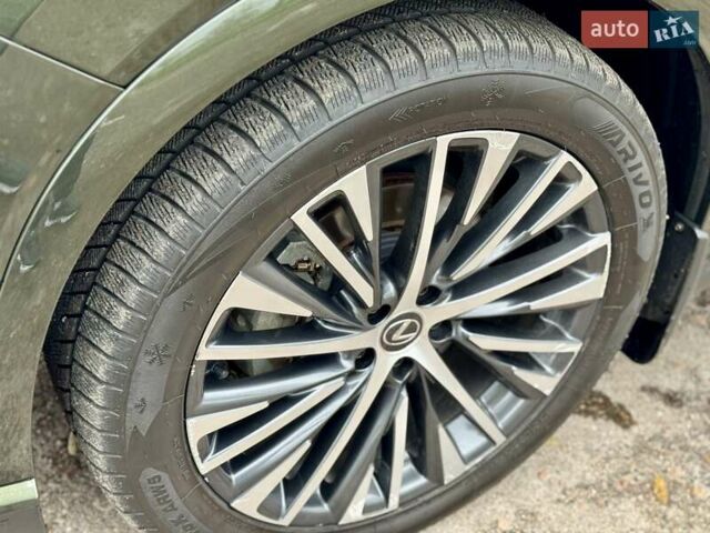 Зелений Лексус РХ, об'ємом двигуна 2.4 л та пробігом 50 тис. км за 59900 $, фото 6 на Automoto.ua