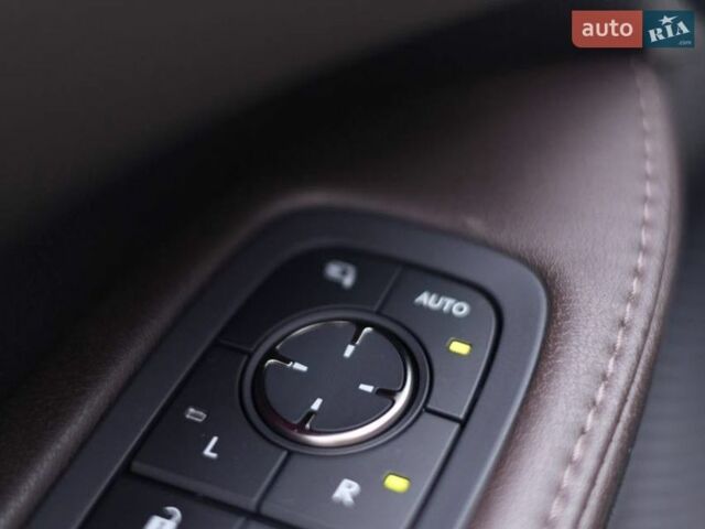 Зелений Лексус РХ, об'ємом двигуна 2.49 л та пробігом 38 тис. км за 81000 $, фото 45 на Automoto.ua