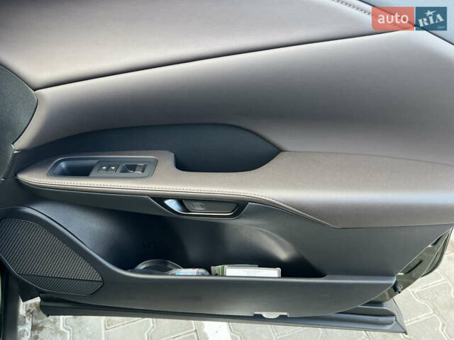 Зеленый Лексус РХ, объемом двигателя 2.39 л и пробегом 24 тыс. км за 71000 $, фото 39 на Automoto.ua