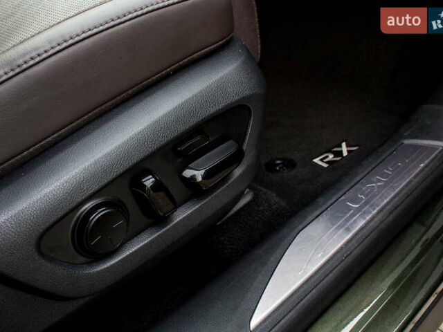 Зеленый Лексус РХ, объемом двигателя 2.4 л и пробегом 17 тыс. км за 68000 $, фото 62 на Automoto.ua