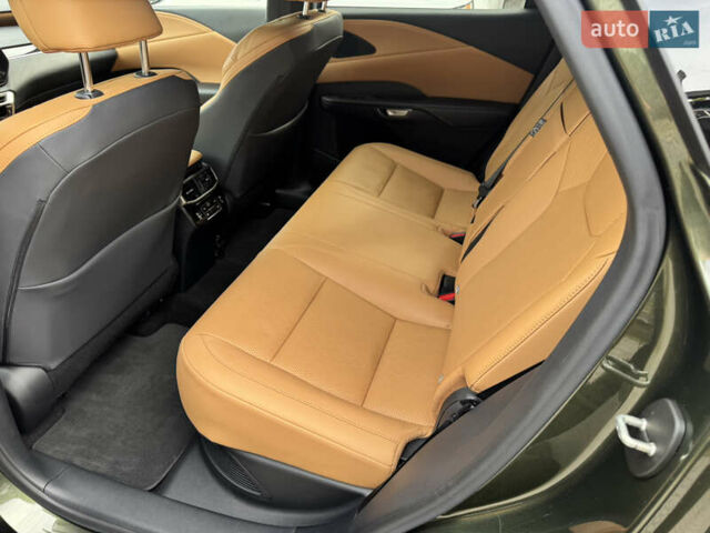 Зеленый Лексус РХ, объемом двигателя 2.5 л и пробегом 24 тыс. км за 73500 $, фото 10 на Automoto.ua