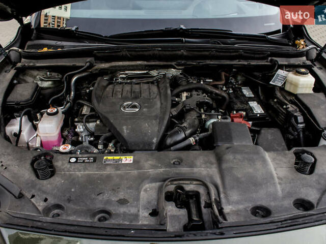 Зелений Лексус РХ, об'ємом двигуна 2.4 л та пробігом 17 тис. км за 63000 $, фото 1 на Automoto.ua