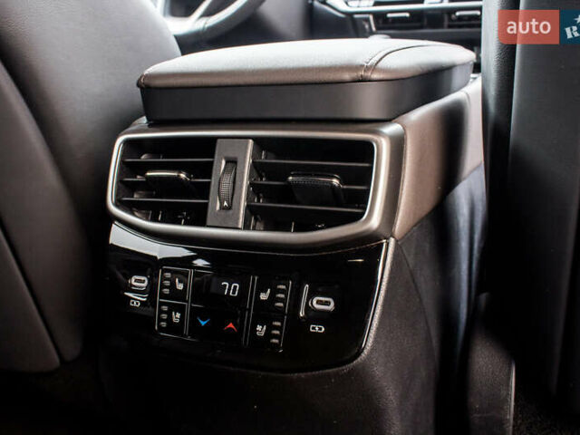 Зелений Лексус РХ, об'ємом двигуна 2.4 л та пробігом 17 тис. км за 63000 $, фото 59 на Automoto.ua