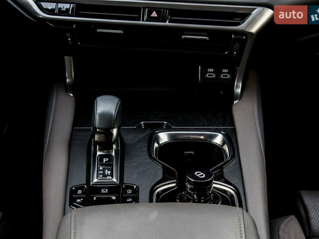 Зеленый Лексус РХ, объемом двигателя 2.4 л и пробегом 17 тыс. км за 68000 $, фото 60 на Automoto.ua