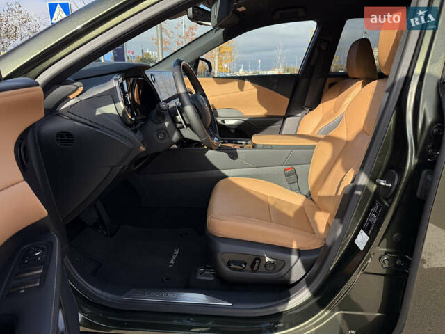 Зелений Лексус РХ, об'ємом двигуна 2.5 л та пробігом 25 тис. км за 74500 $, фото 21 на Automoto.ua