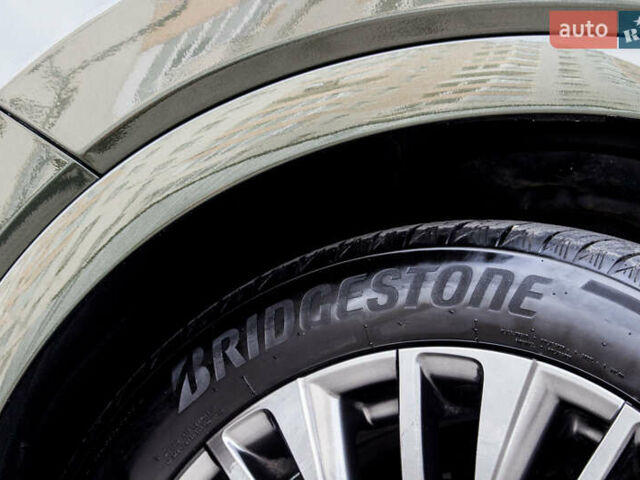 Зеленый Лексус РХ, объемом двигателя 2.4 л и пробегом 17 тыс. км за 68000 $, фото 12 на Automoto.ua