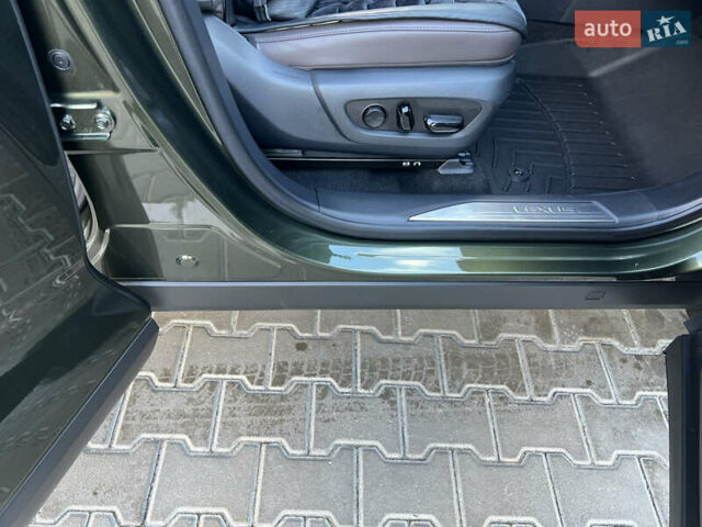 Зеленый Лексус РХ, объемом двигателя 2.39 л и пробегом 24 тыс. км за 71000 $, фото 15 на Automoto.ua