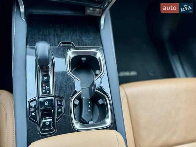 Зелений Лексус РХ, об'ємом двигуна 2.4 л та пробігом 50 тис. км за 59900 $, фото 16 на Automoto.ua