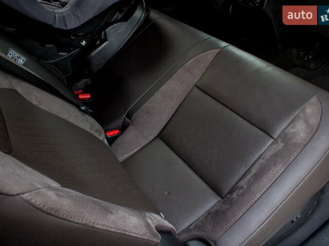 Зелений Лексус РХ, об'ємом двигуна 2.4 л та пробігом 17 тис. км за 63000 $, фото 57 на Automoto.ua