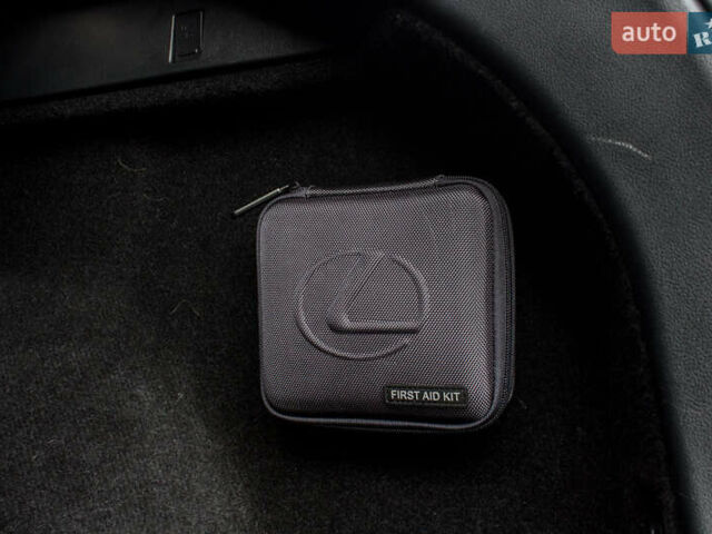 Зелений Лексус РХ, об'ємом двигуна 2.4 л та пробігом 17 тис. км за 63000 $, фото 47 на Automoto.ua