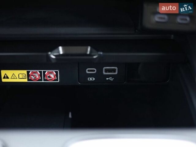 Зелений Лексус РХ, об'ємом двигуна 2.49 л та пробігом 38 тис. км за 81000 $, фото 85 на Automoto.ua