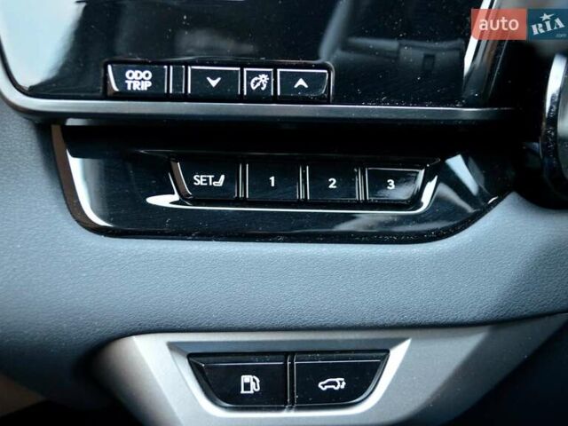 Зелений Лексус РХ, об'ємом двигуна 2.39 л та пробігом 53 тис. км за 57900 $, фото 22 на Automoto.ua