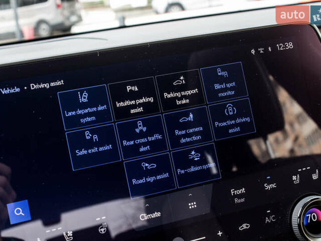 Зелений Лексус РХ, об'ємом двигуна 2.4 л та пробігом 17 тис. км за 63000 $, фото 89 на Automoto.ua