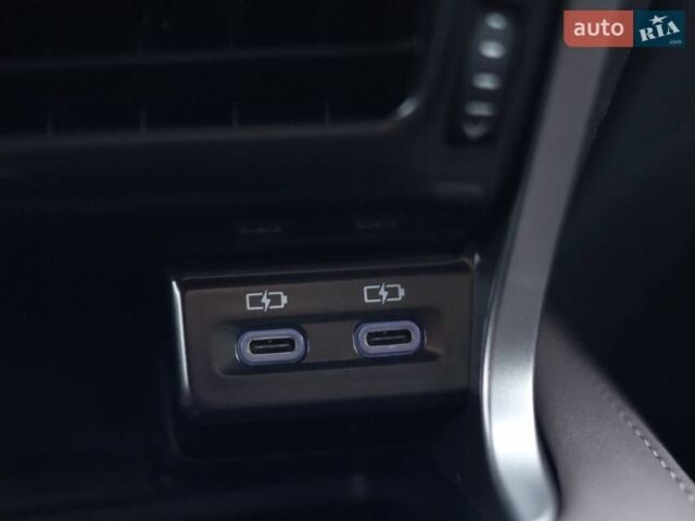 Зелений Лексус РХ, об'ємом двигуна 2.49 л та пробігом 38 тис. км за 81000 $, фото 90 на Automoto.ua