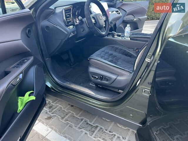 Зеленый Лексус РХ, объемом двигателя 2.39 л и пробегом 24 тыс. км за 71000 $, фото 23 на Automoto.ua