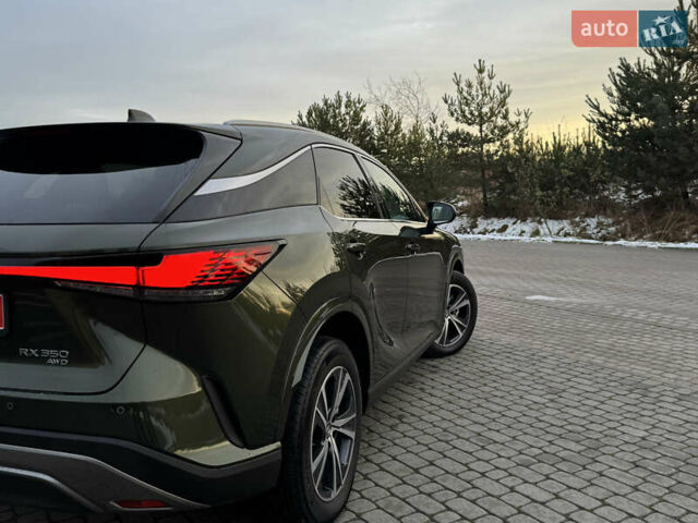 Зеленый Лексус РХ, объемом двигателя 2.4 л и пробегом 19 тыс. км за 63000 $, фото 1 на Automoto.ua