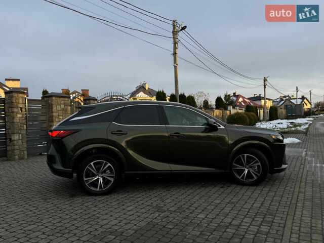 Зеленый Лексус РХ, объемом двигателя 2.4 л и пробегом 19 тыс. км за 63000 $, фото 2 на Automoto.ua