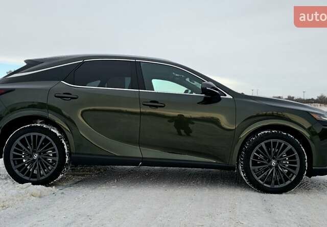 Зелений Лексус РХ, об'ємом двигуна 2.39 л та пробігом 5 тис. км за 57000 $, фото 2 на Automoto.ua