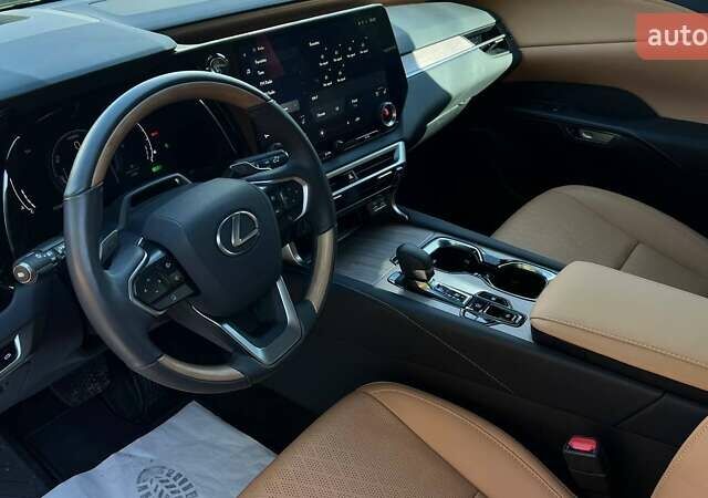 Зелений Лексус РХ, об'ємом двигуна 2.5 л та пробігом 16 тис. км за 64000 $, фото 28 на Automoto.ua