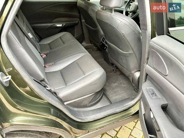 Зелений Лексус РХ, об'ємом двигуна 2.5 л та пробігом 33 тис. км за 66000 $, фото 23 на Automoto.ua