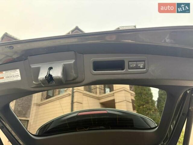 Зелений Лексус РХ, об'ємом двигуна 2.5 л та пробігом 33 тис. км за 66000 $, фото 8 на Automoto.ua