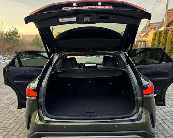 Зеленый Лексус РХ, объемом двигателя 2.4 л и пробегом 19 тыс. км за 63000 $, фото 4 на Automoto.ua