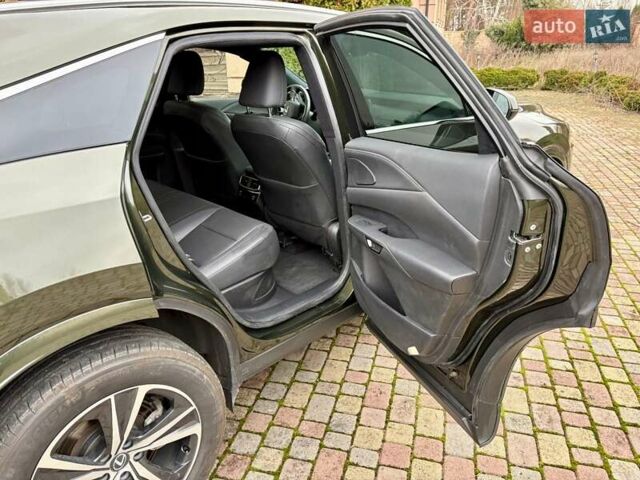 Зелений Лексус РХ, об'ємом двигуна 2.5 л та пробігом 33 тис. км за 66000 $, фото 22 на Automoto.ua