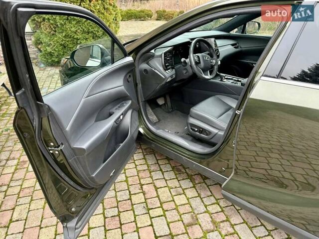 Зелений Лексус РХ, об'ємом двигуна 2.5 л та пробігом 33 тис. км за 66000 $, фото 17 на Automoto.ua