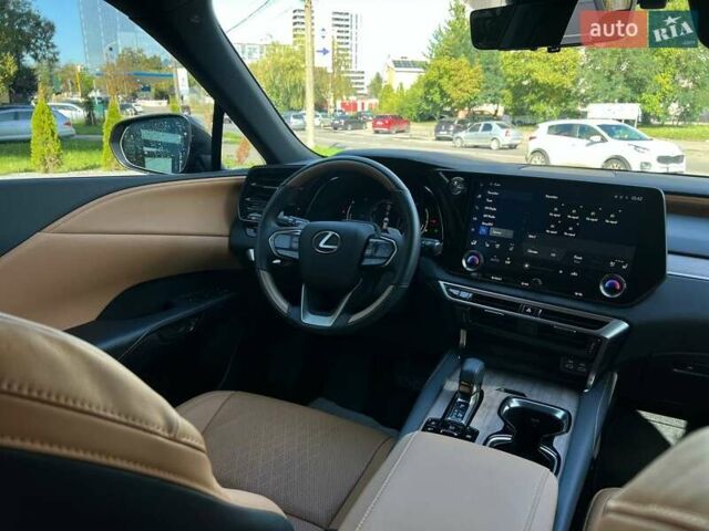 Зелений Лексус РХ, об'ємом двигуна 2.5 л та пробігом 16 тис. км за 64000 $, фото 35 на Automoto.ua