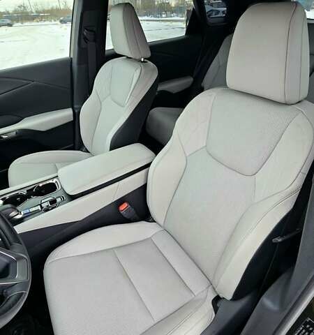 Зелений Лексус РХ, об'ємом двигуна 2.39 л та пробігом 5 тис. км за 57000 $, фото 11 на Automoto.ua