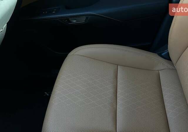 Зелений Лексус РХ, об'ємом двигуна 2.5 л та пробігом 16 тис. км за 64000 $, фото 24 на Automoto.ua