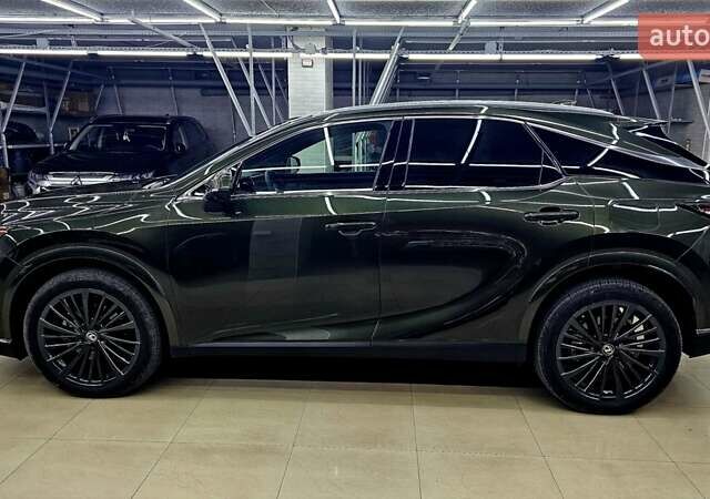 Лексус РХ 2024 в Киеве на Automoto.ua Зеленый Лексус РХ, объемом двигателя 2.4 л и пробегом 5 тыс. км за 62500 $, фото 3 на Automoto.ua