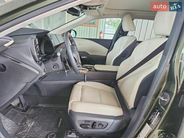 Зелений Лексус РХ, об'ємом двигуна 0 л та пробігом 2 тис. км за 23000 $, фото 6 на Automoto.ua