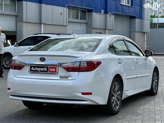 Белый Лексус С 350, объемом двигателя 2.5 л и пробегом 84 тыс. км за 29990 $, фото 6 на Automoto.ua