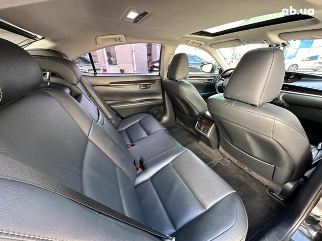 Черный Лексус С 350, объемом двигателя 25 л и пробегом 136 тыс. км за 25990 $, фото 5 на Automoto.ua