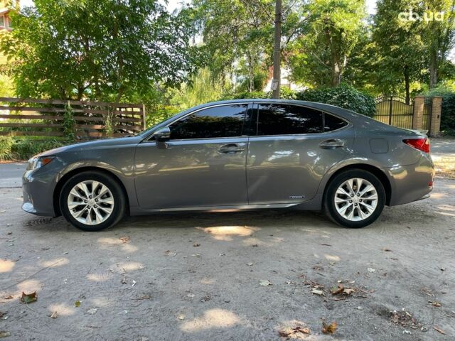 Серый Лексус С 350, объемом двигателя 2.5 л и пробегом 220 тыс. км за 17990 $, фото 14 на Automoto.ua