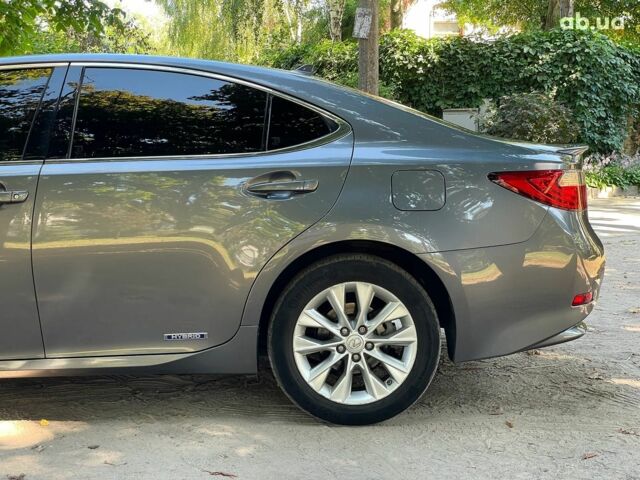 Серый Лексус С 350, объемом двигателя 2.5 л и пробегом 220 тыс. км за 17990 $, фото 13 на Automoto.ua